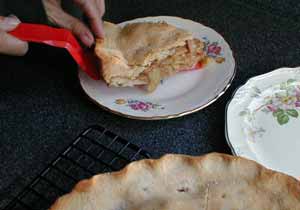 SLICED APPLE PIE